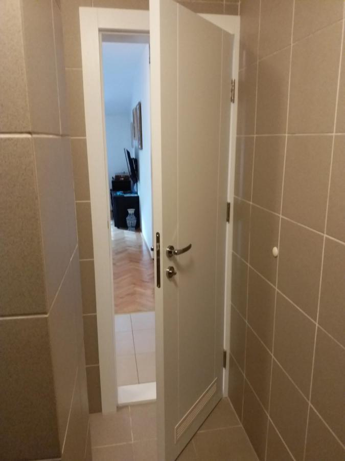Cozy Apartment Aya In Old Town Сараево Екстериор снимка